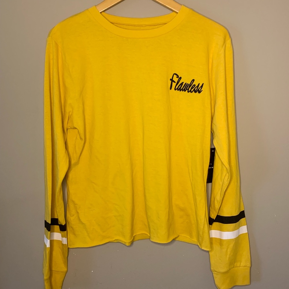 “Flawless” Long Sleeve Top💛